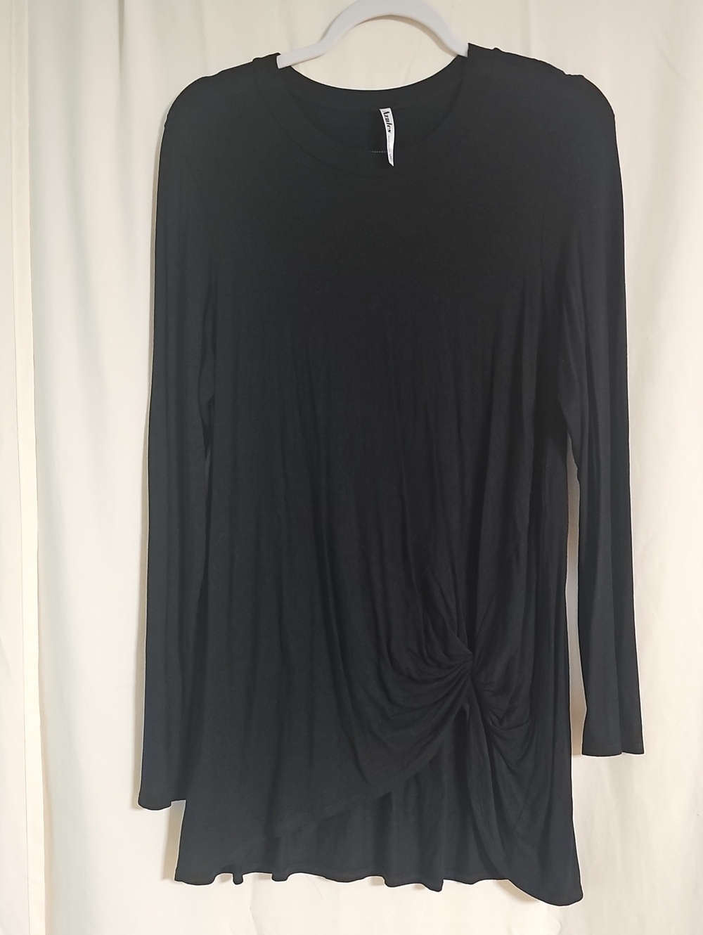 Azules Black Long-Sleeve Knot Front Top